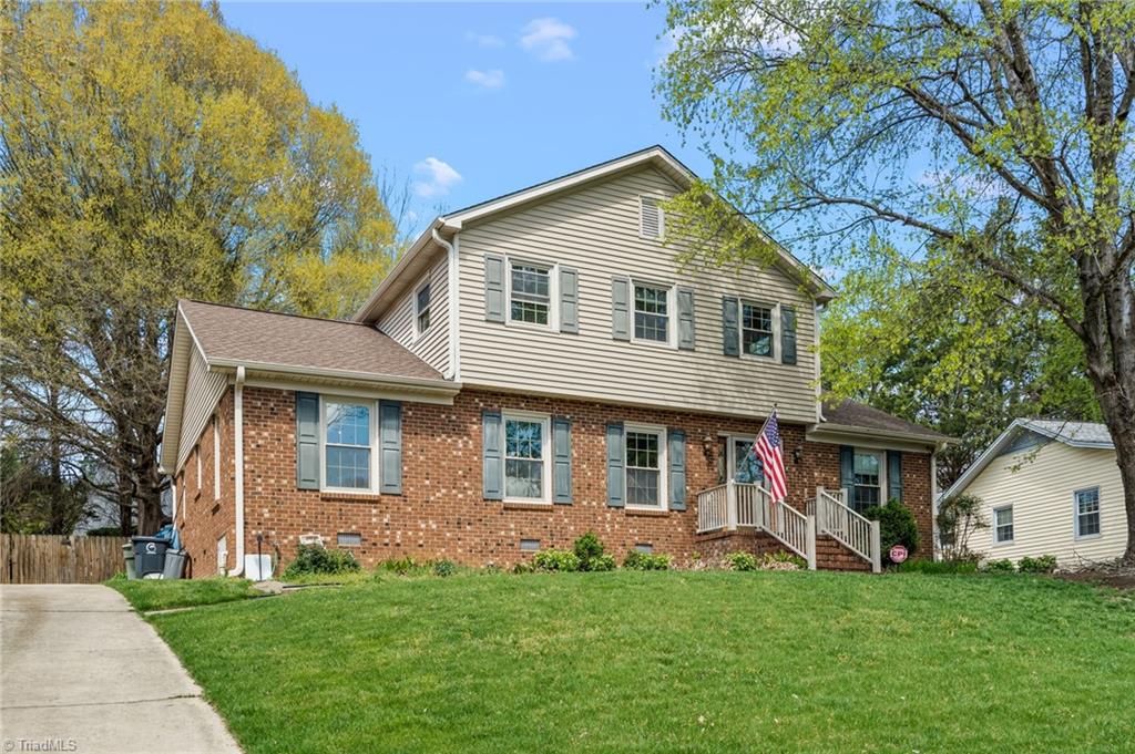 5520 Robinridge Road Property Photo 1