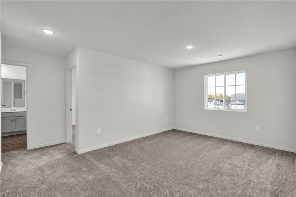 724 Torbay Drive Property Photo 16
