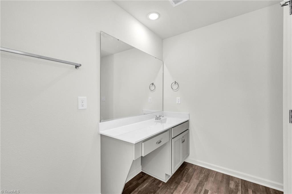 724 Torbay Drive Property Photo 25