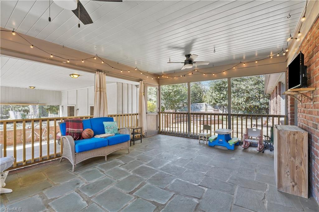 1903 Huntington Road Property Photo 16