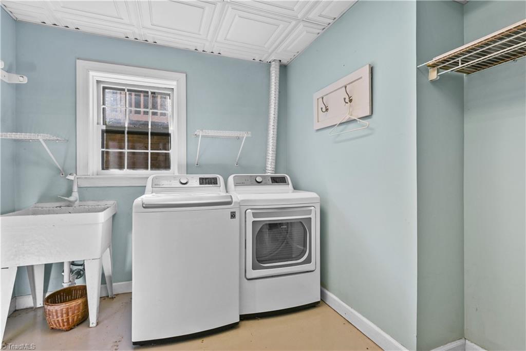 1903 Huntington Road Property Photo 37