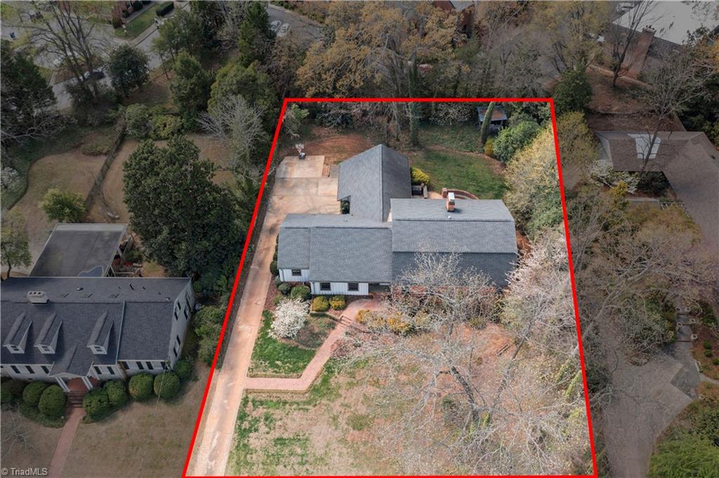 1903 Huntington Road Property Photo 44