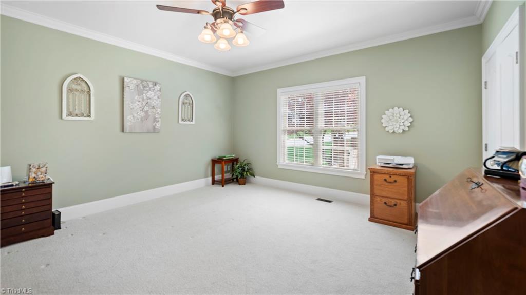 1004 Dunleigh Drive Property Photo 27