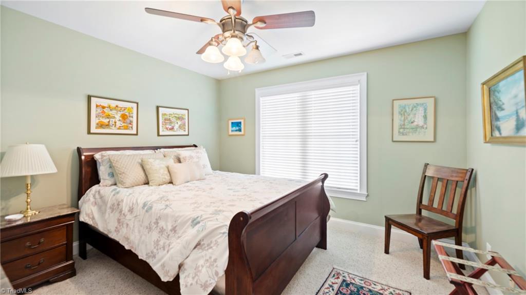 1004 Dunleigh Drive Property Photo 30