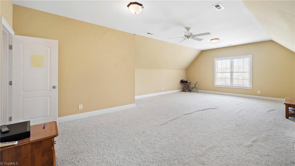 1004 Dunleigh Drive Property Photo 32
