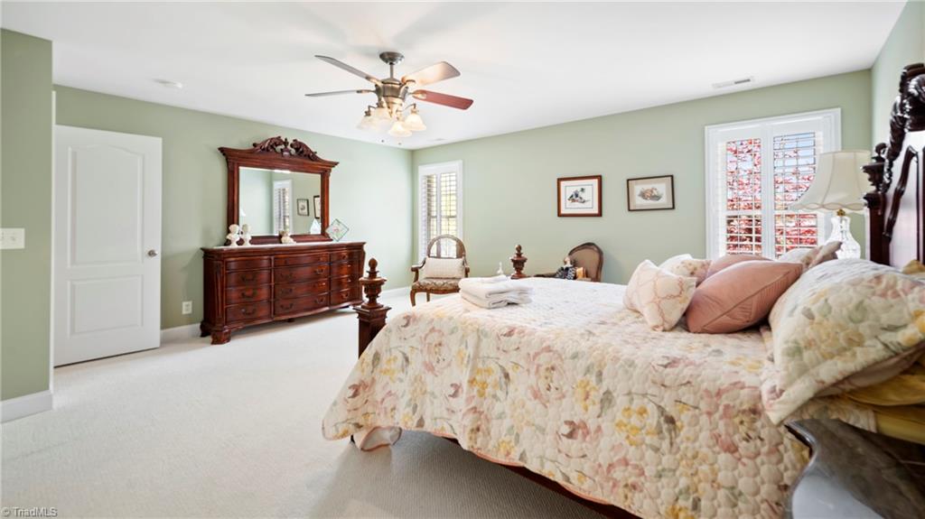 1004 Dunleigh Drive Property Photo 37