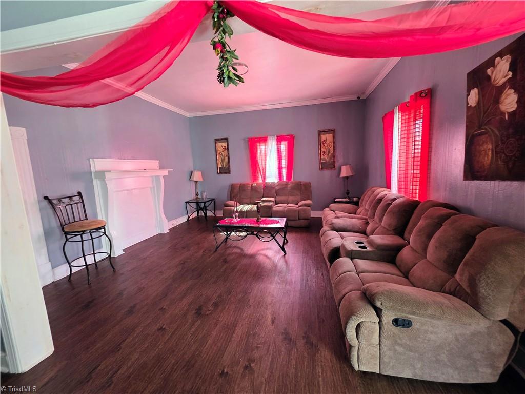 515 Cable Street Property Photo 2