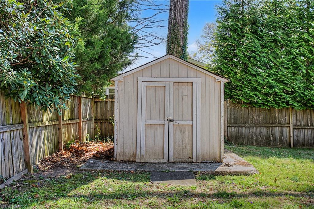 219 Rockspring Road Property Photo 11