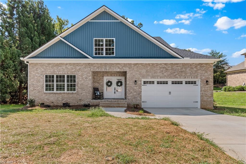 4642 Pebble Lake Drive Property Photo 1