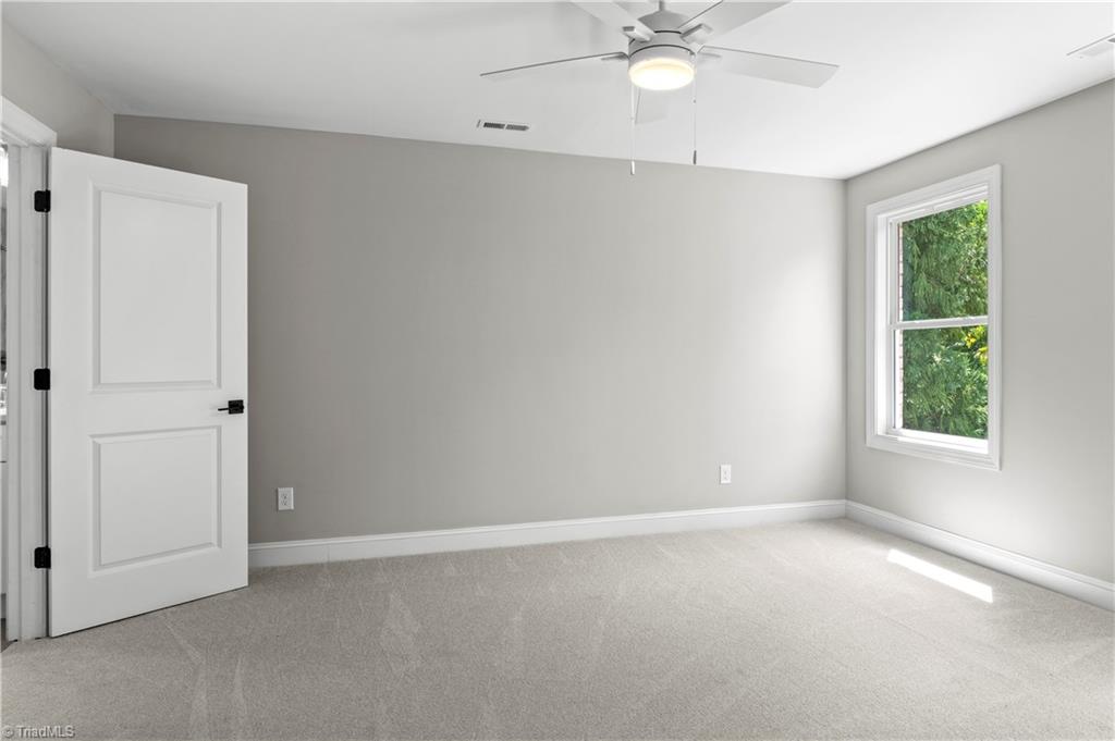 4642 Pebble Lake Drive Property Photo 25