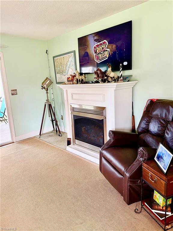 197 S River Drive Property Photo 8