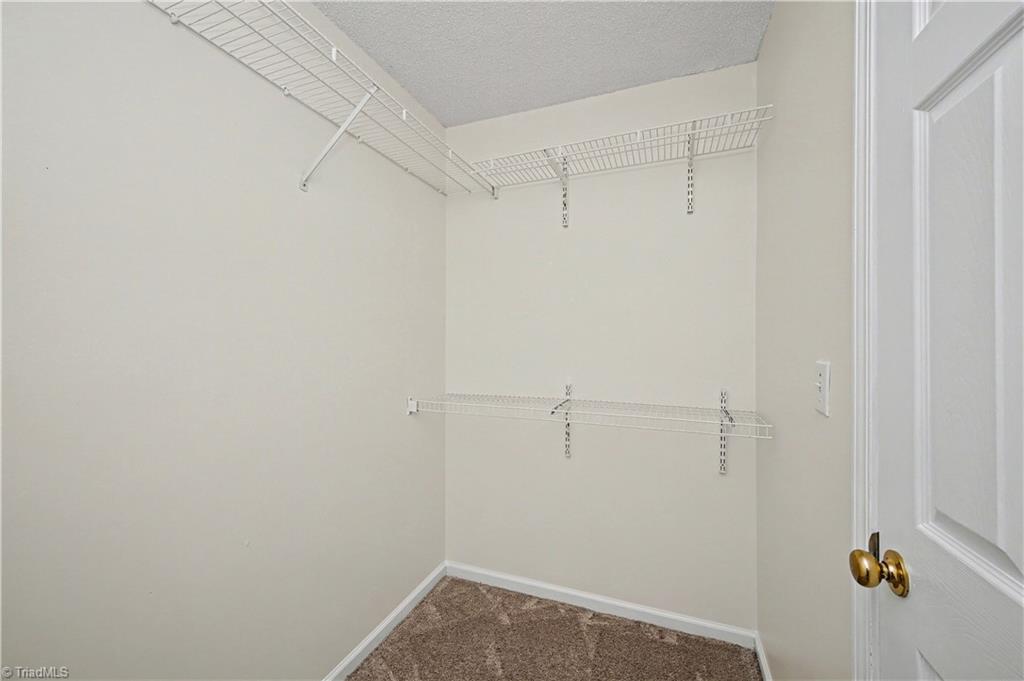 4715 Lenox Hill Place Property Photo 25