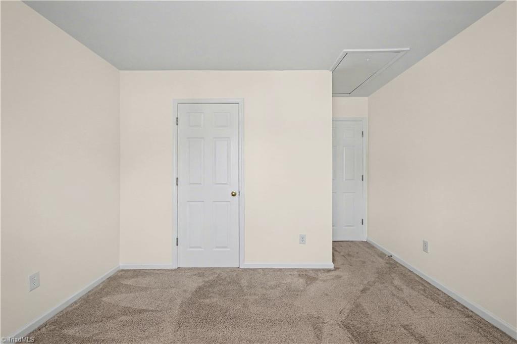 4715 Lenox Hill Place Property Photo 28