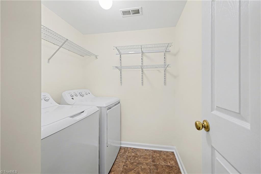 4715 Lenox Hill Place Property Photo 39