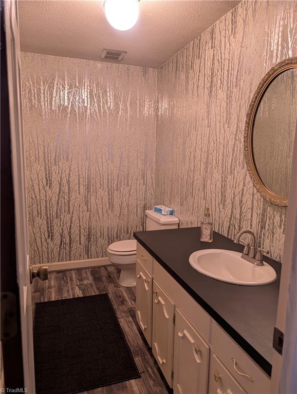 4661 Kinnamon Road Property Photo 9