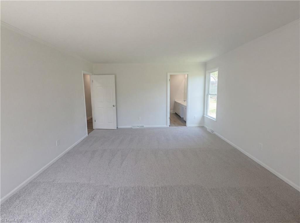 1495 Peace Haven Road Property Photo 4