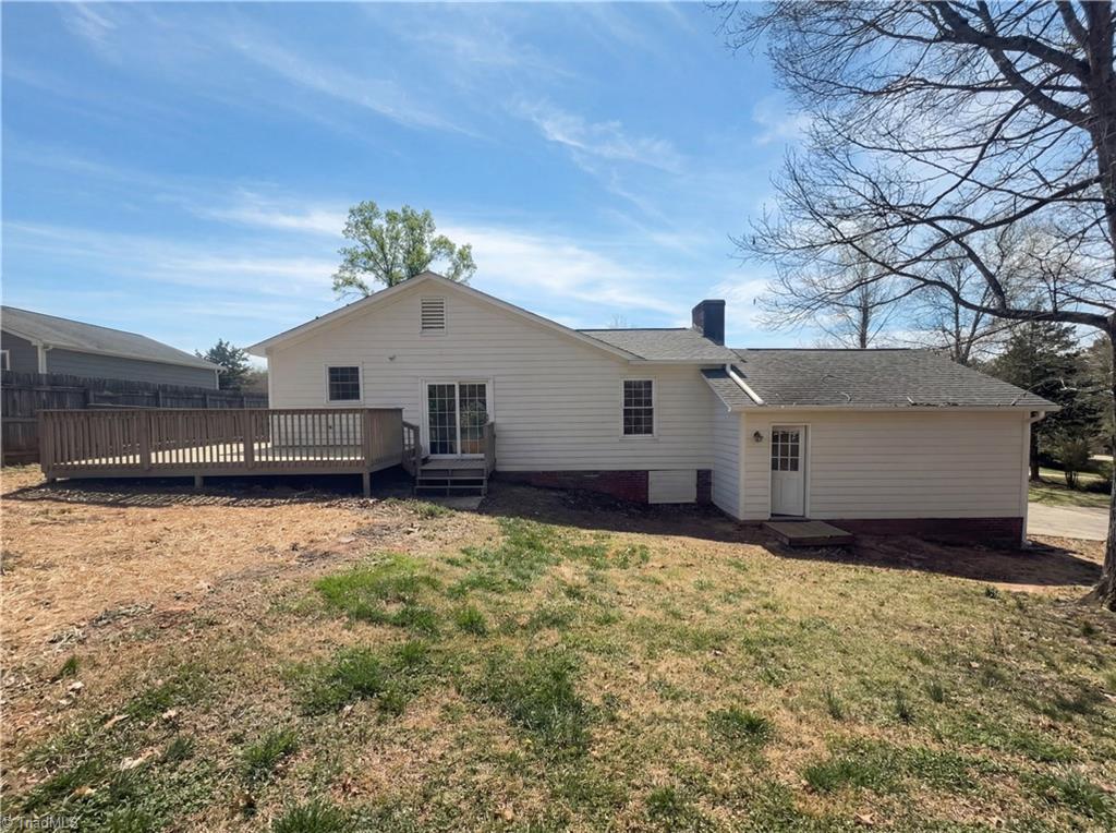 1495 Peace Haven Road Property Photo 5