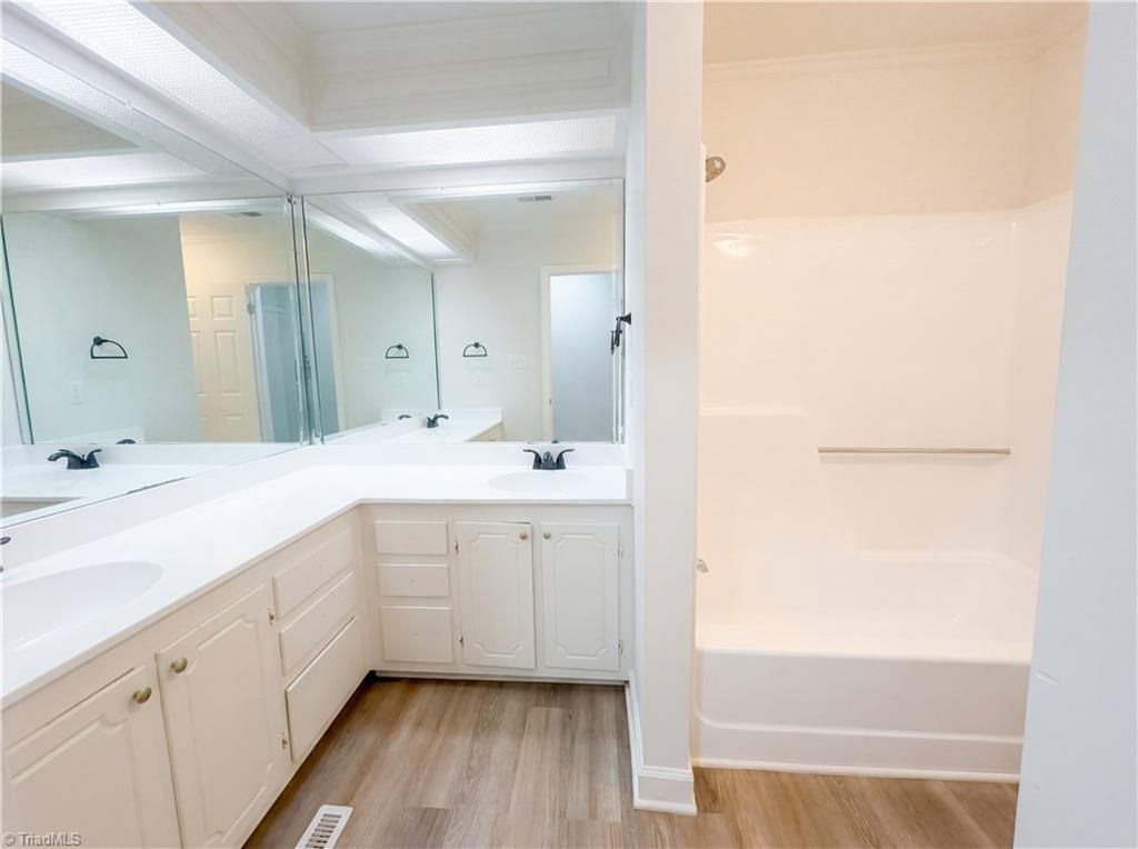 1495 Peace Haven Road Property Photo 14