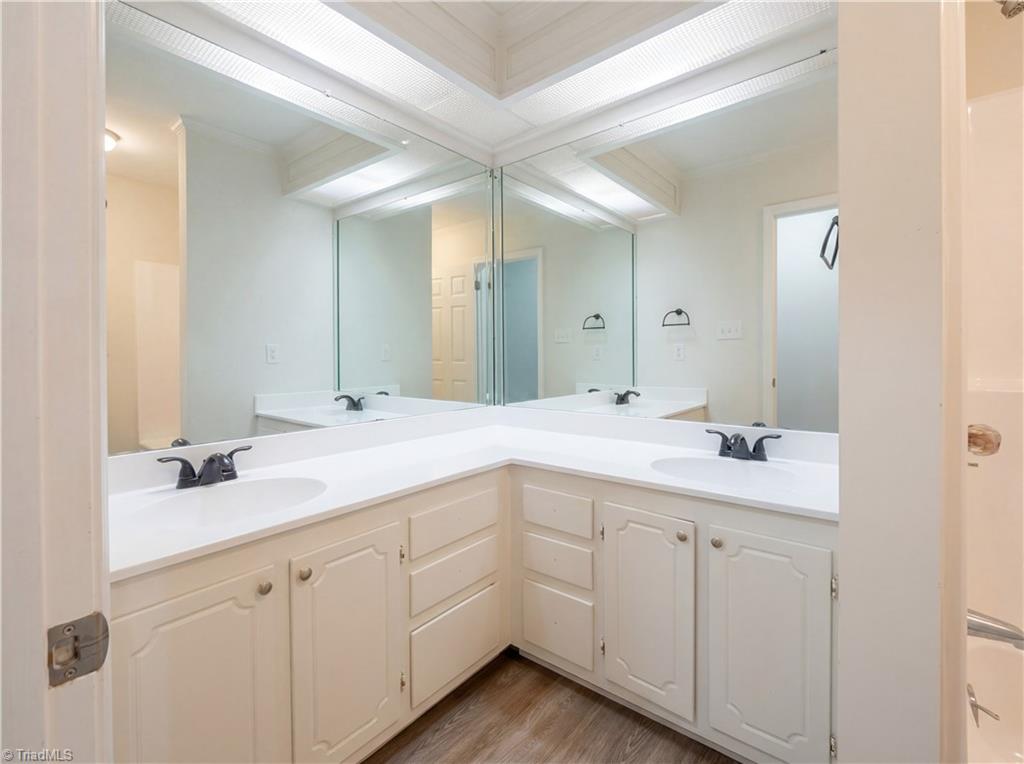 1495 Peace Haven Road Property Photo 15