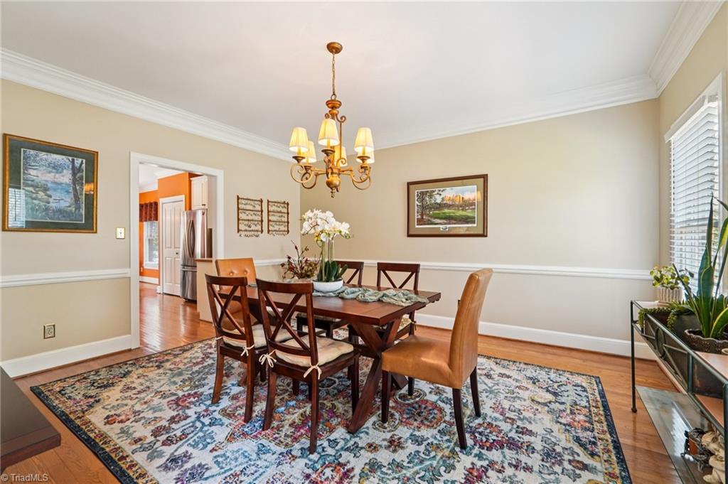 3833 Wesseck Drive Property Photo 10