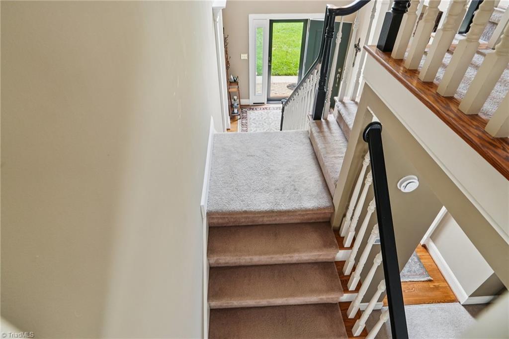 3833 Wesseck Drive Property Photo 24
