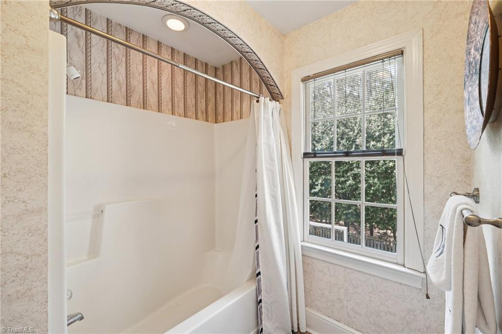 3833 Wesseck Drive Property Photo 38