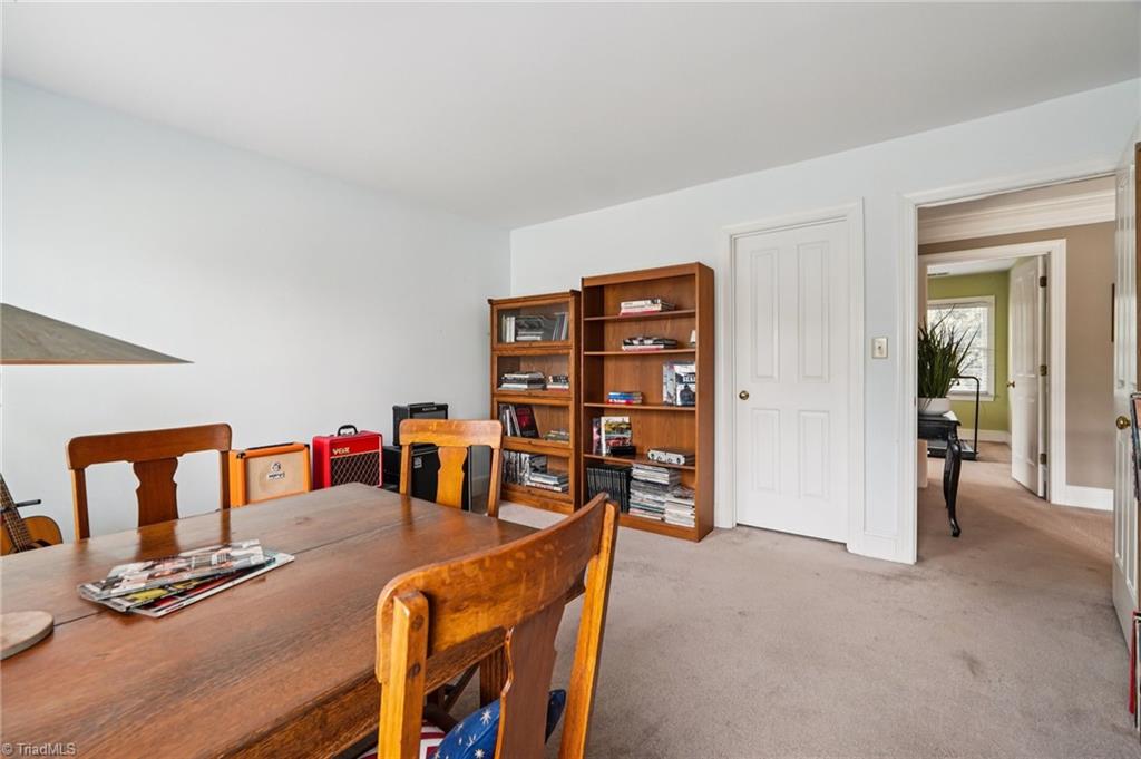 3833 Wesseck Drive Property Photo 41