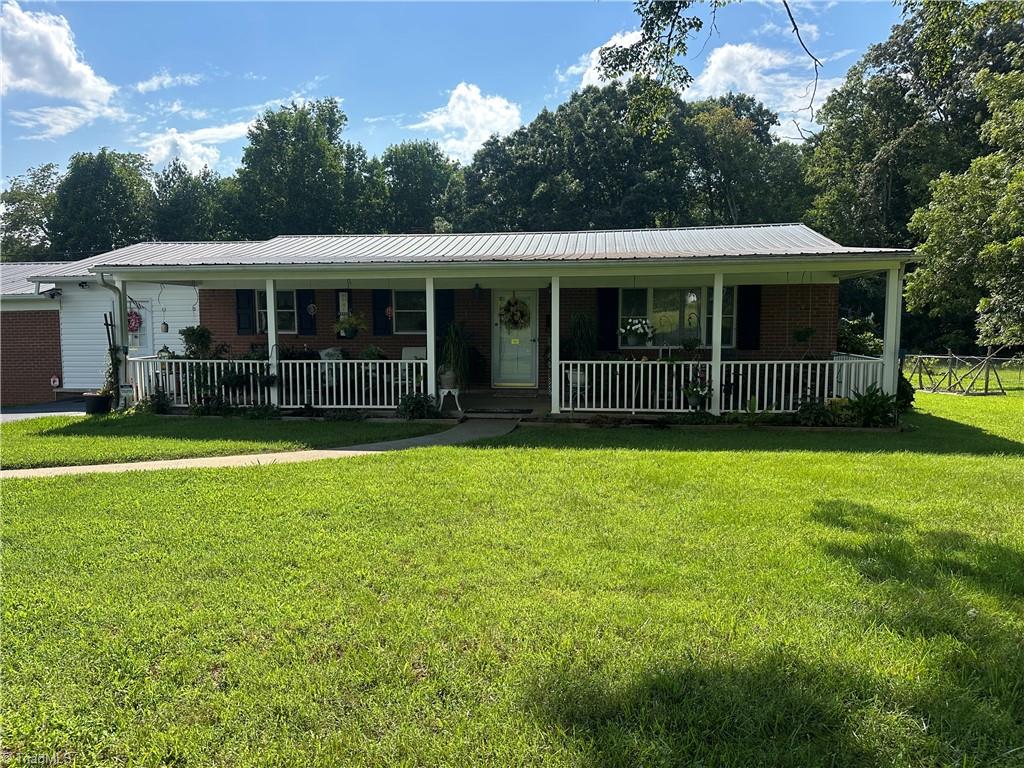 281 Spencer Meadow Road Property Photo 2
