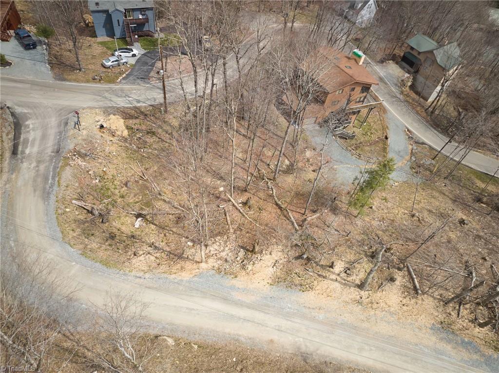 101 Foxgrape Hollow Road Property Photo 10