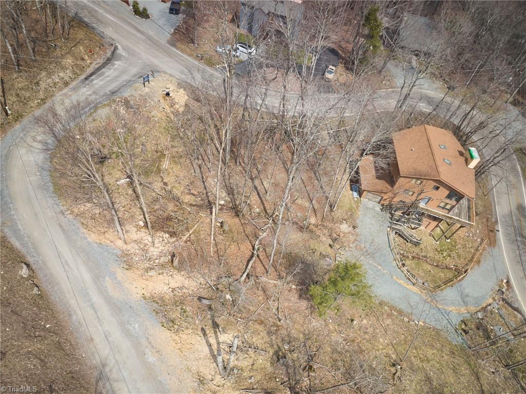 101 Foxgrape Hollow Road Property Photo 11