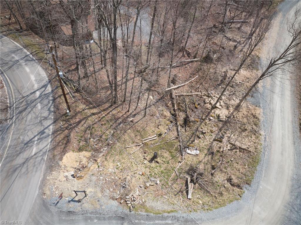 101 Foxgrape Hollow Road Property Photo 14