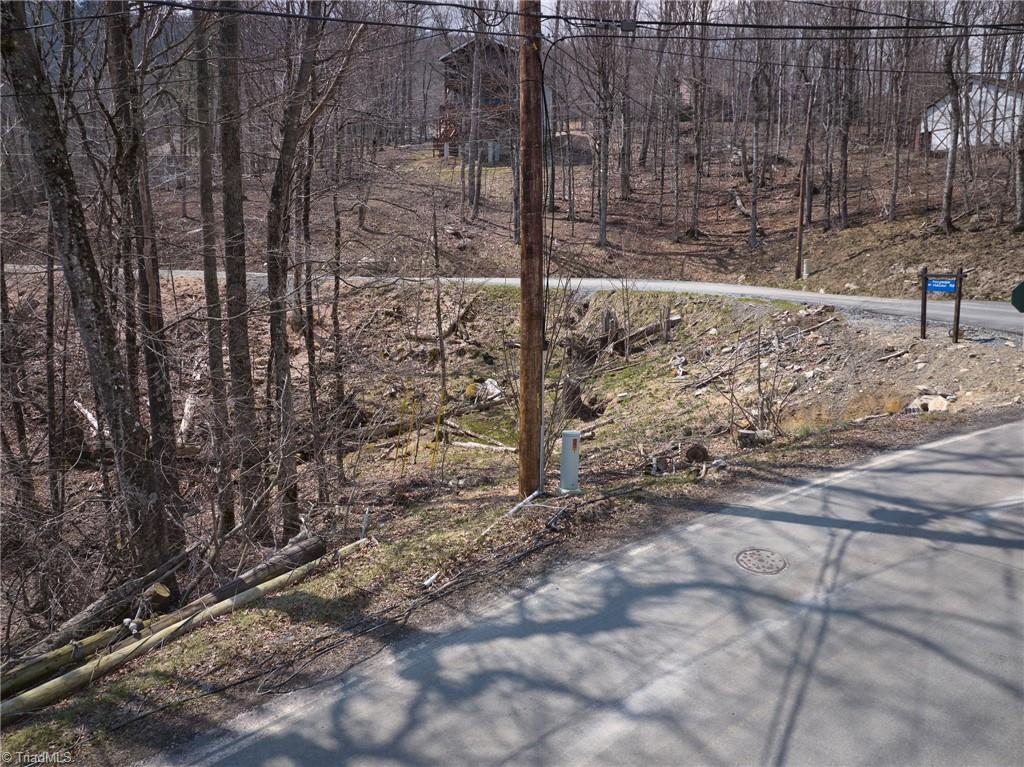 101 Foxgrape Hollow Road Property Photo 18
