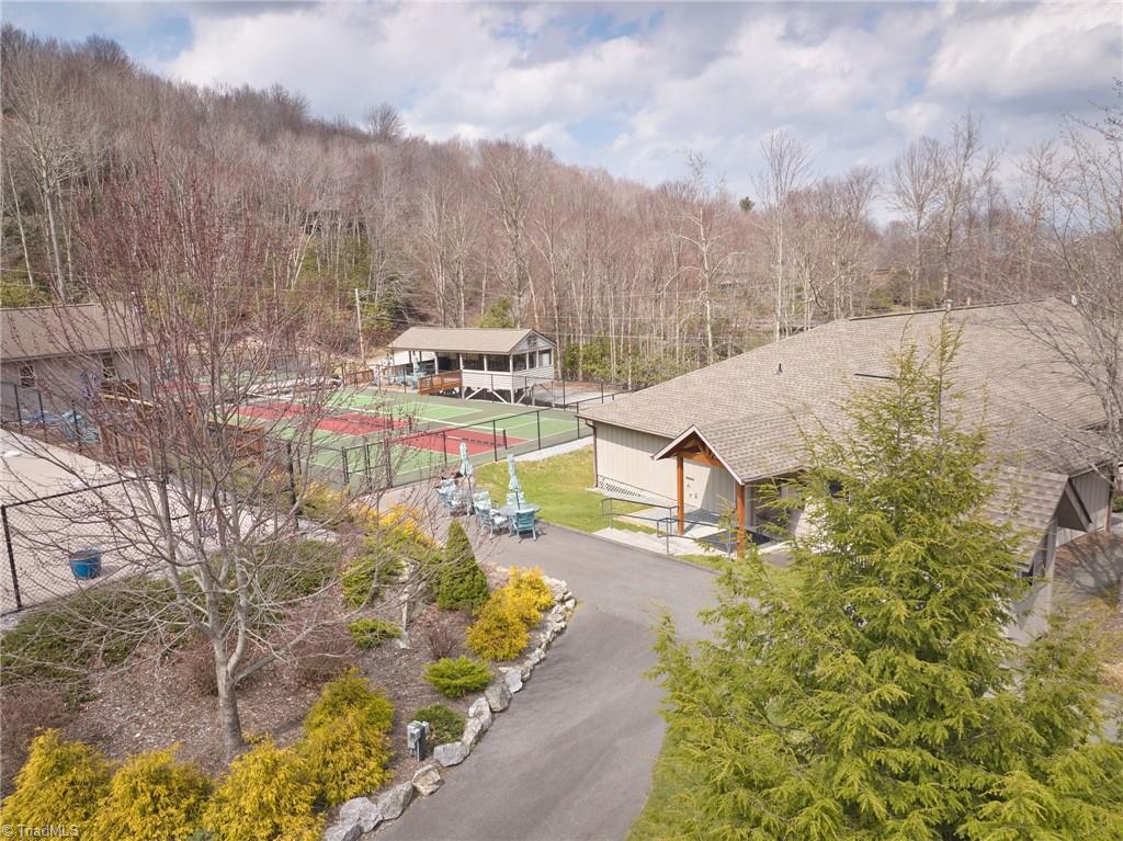 101 Foxgrape Hollow Road Property Photo 24