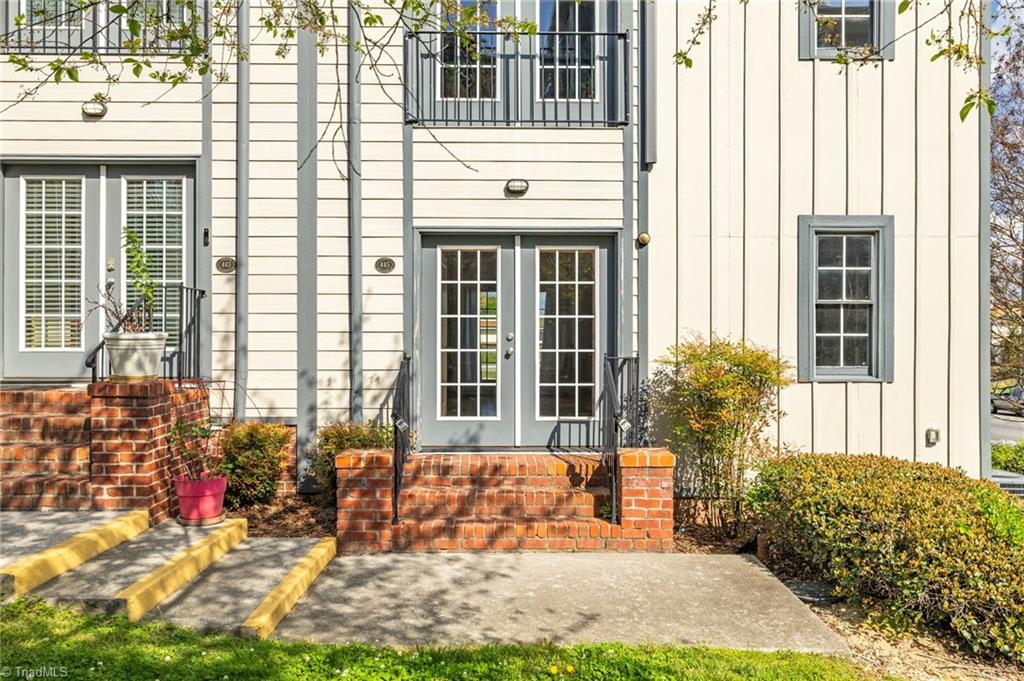 445 Mcadoo Avenue Property Photo 1