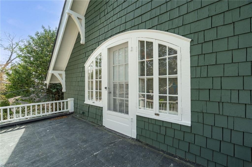 609 Magnolia Street Property Photo 30