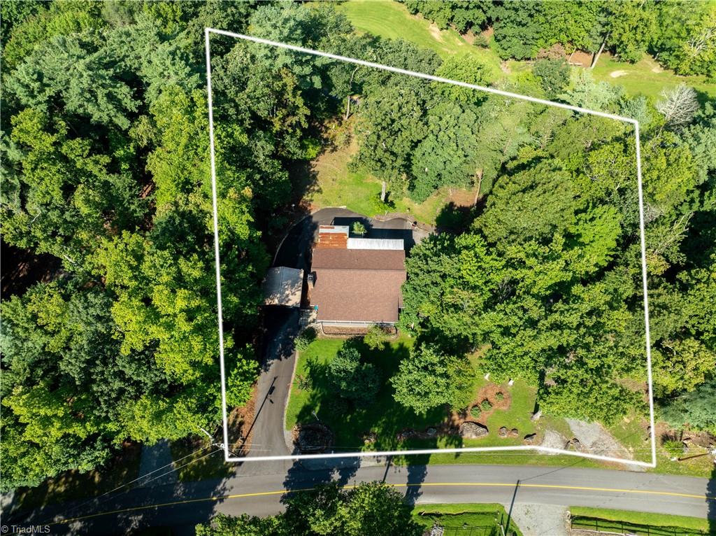 1502 Greenstreet Drive Property Photo 3