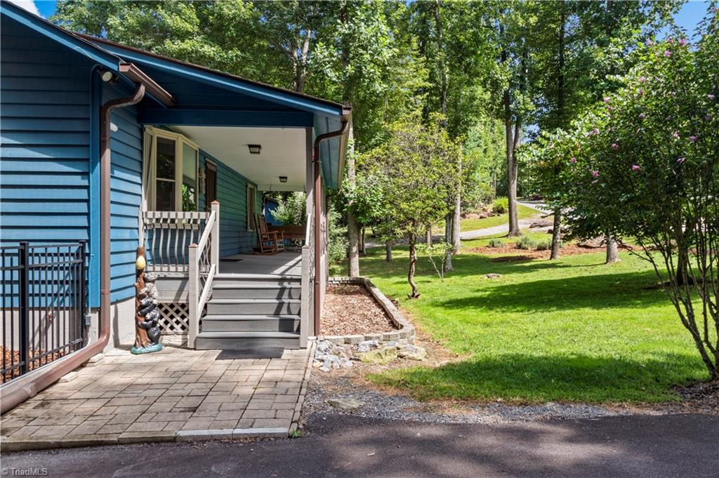 1502 Greenstreet Drive Property Photo 21