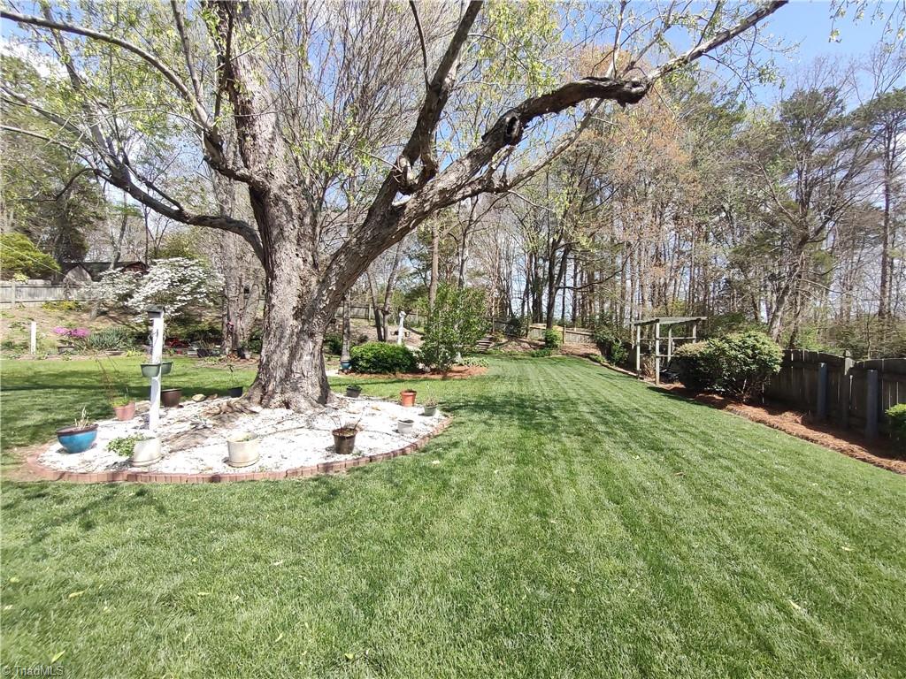 3811 Willowood Drive Property Photo 2