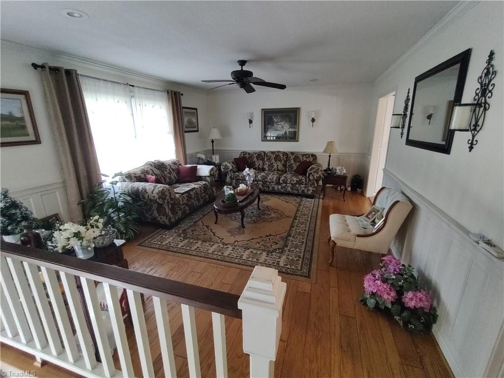 3811 Willowood Drive Property Photo 9
