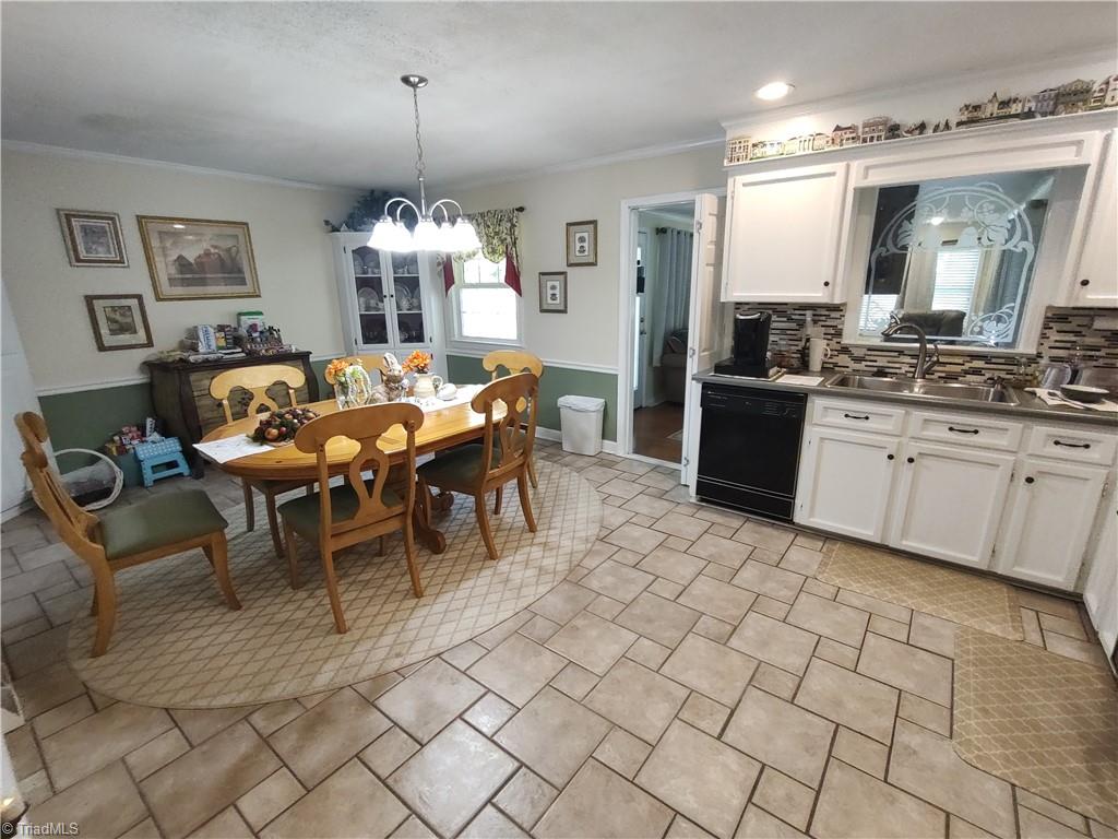 3811 Willowood Drive Property Photo 11