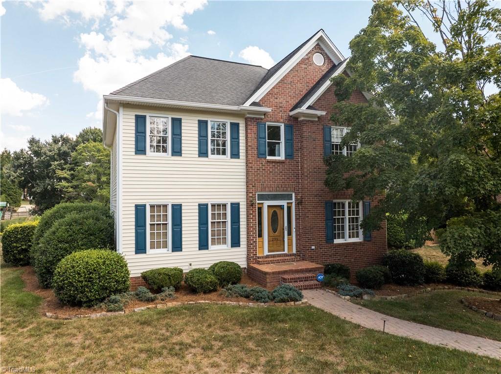225 Fox Ridge Circle