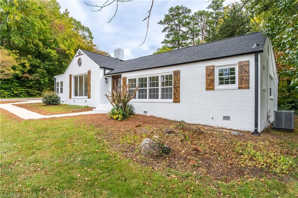 178 Salisbury Street Property Photo 2