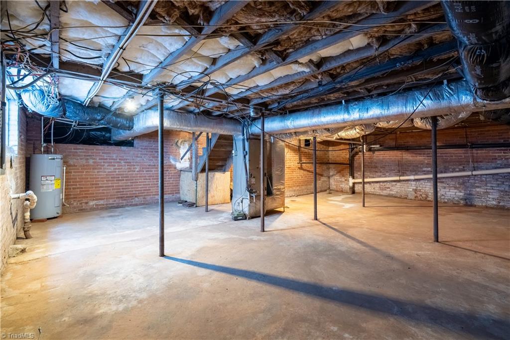 178 Salisbury Street Property Photo 6