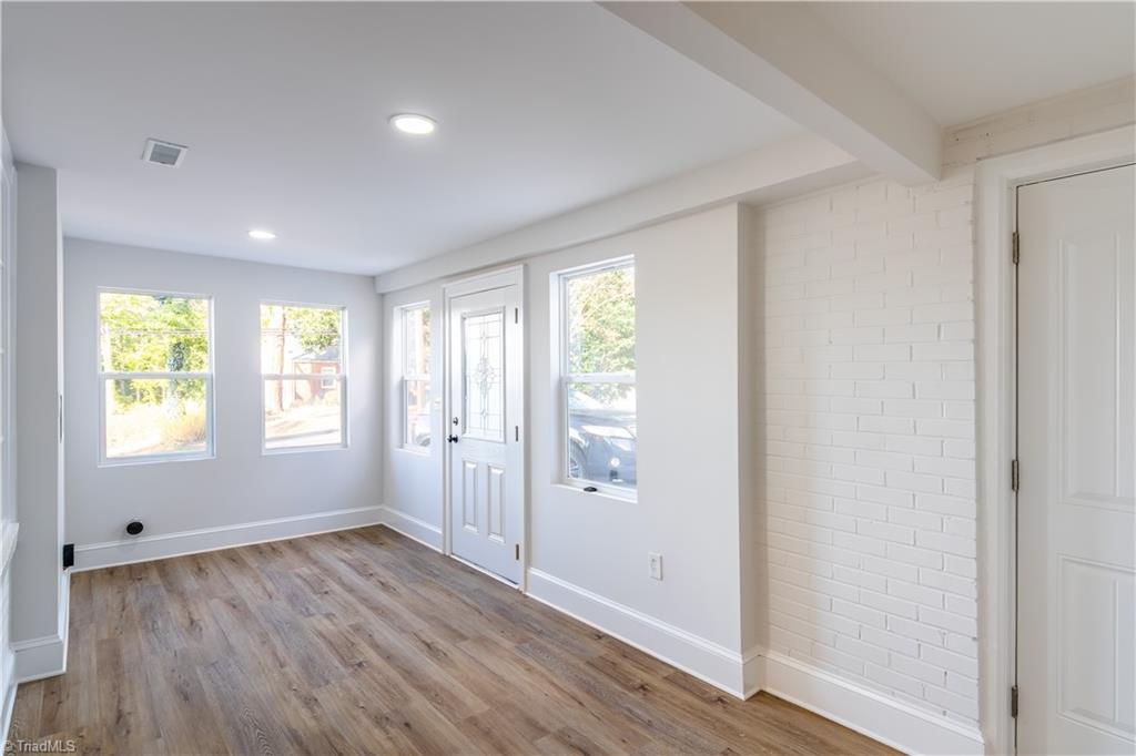 178 Salisbury Street Property Photo 17