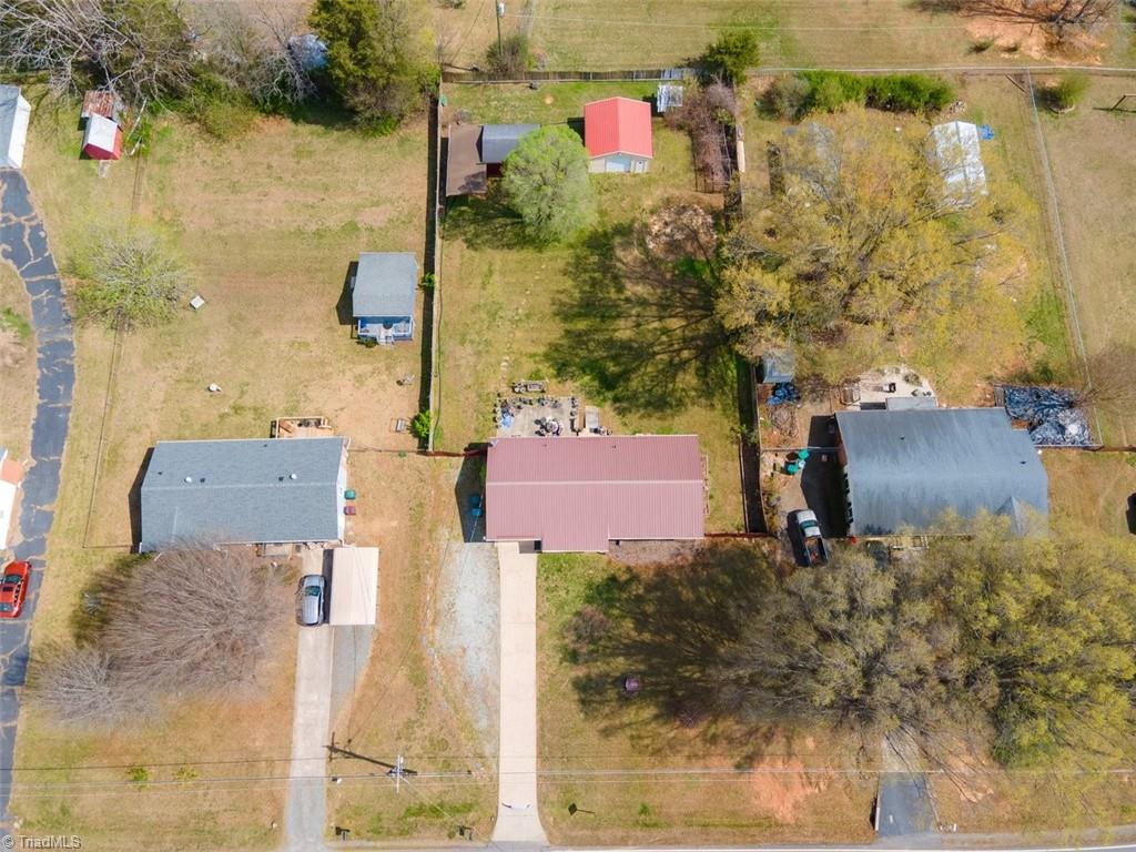 501 Roberts Road Property Photo 6