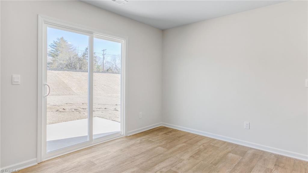 400 Jack Pine Street Property Photo 8