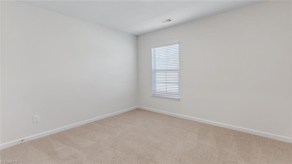 400 Jack Pine Street Property Photo 11