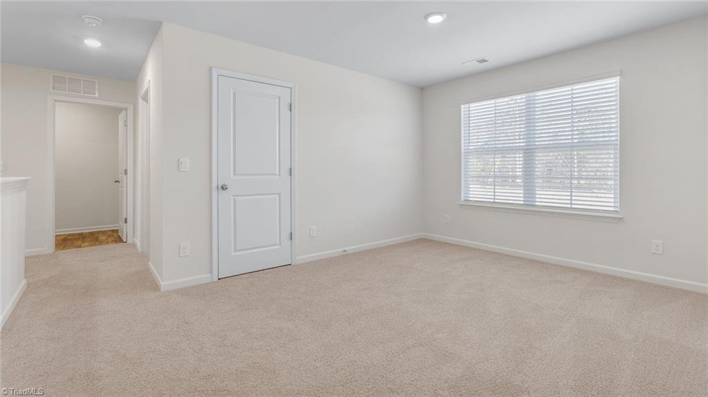 400 Jack Pine Street Property Photo 13
