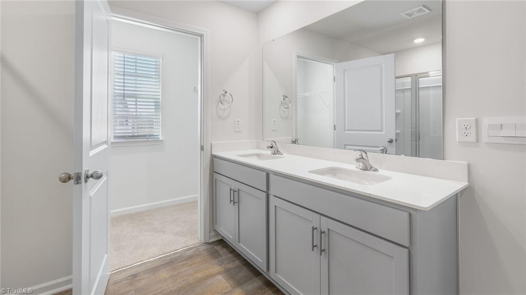 400 Jack Pine Street Property Photo 18