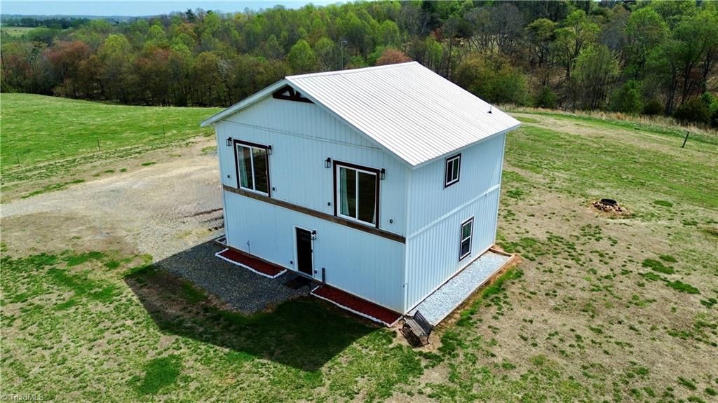 322 Layell Road Property Photo 8